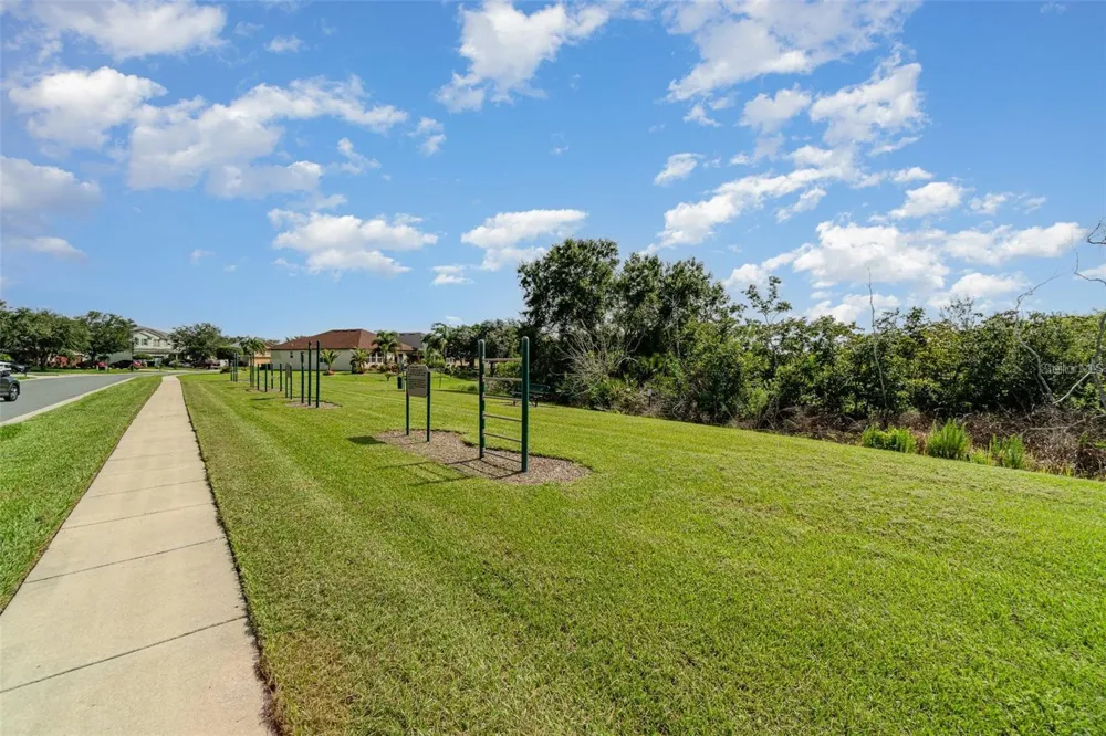 3551 SAXONY LANE St Cloud, FL 34772