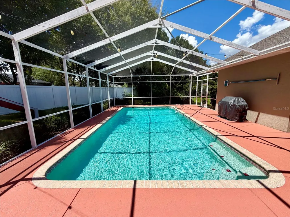 405 VALLEY COURT Winter Haven, FL 33884