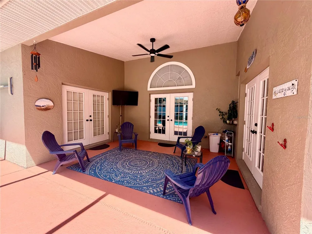 405 VALLEY COURT Winter Haven, FL 33884