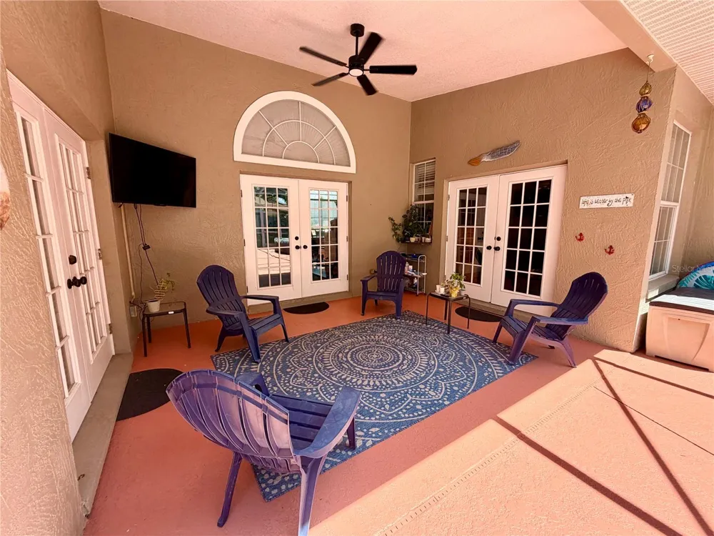 405 VALLEY COURT Winter Haven, FL 33884