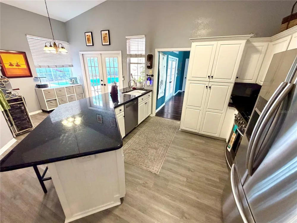 405 VALLEY COURT Winter Haven, FL 33884
