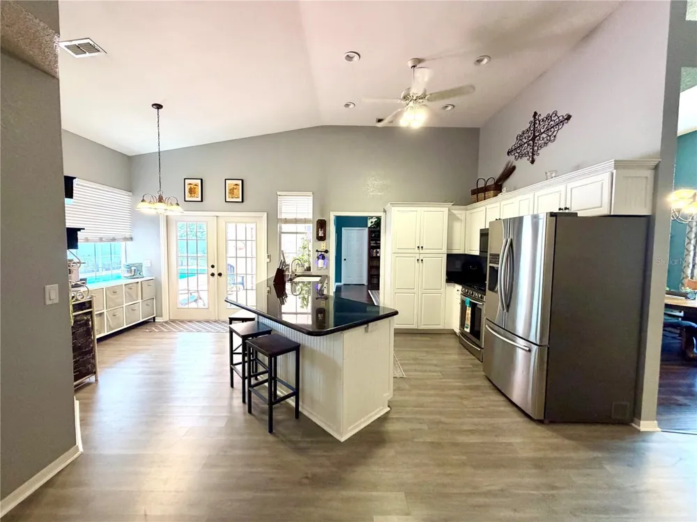 405 VALLEY COURT Winter Haven, FL 33884