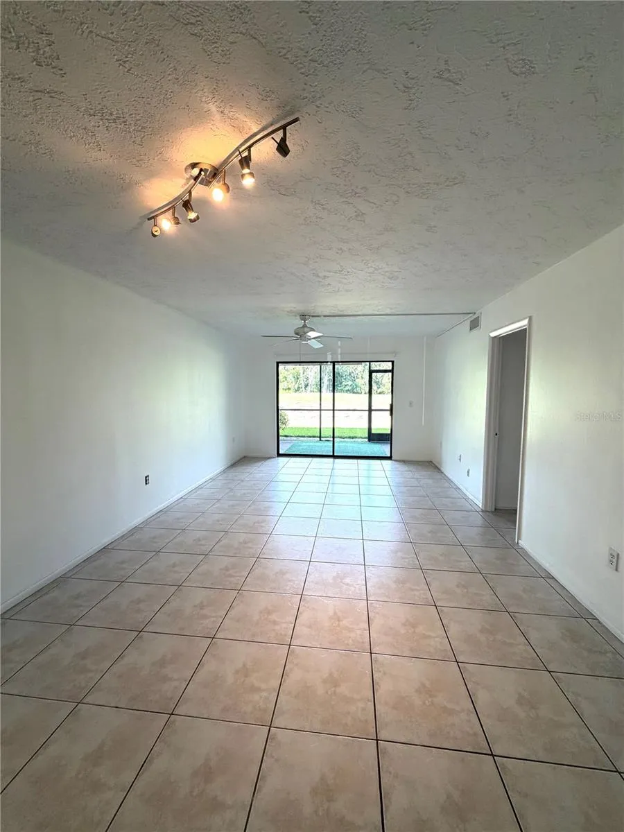 7750 EAGLE CREEK DRIVE #7750 Sarasota, FL 34243