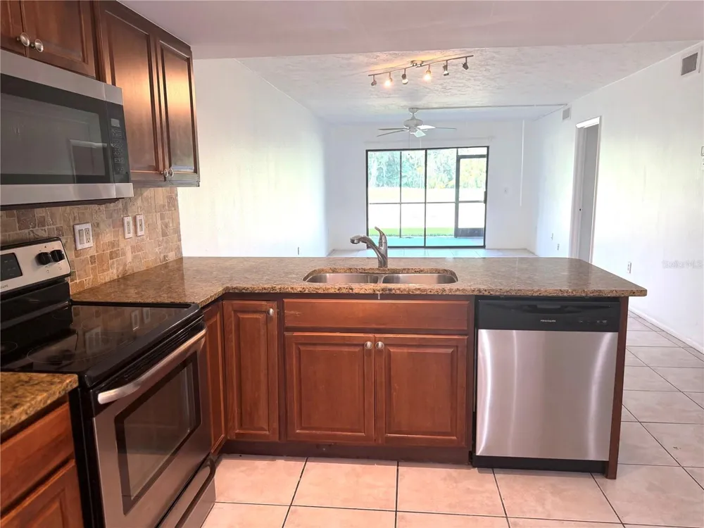 7750 EAGLE CREEK DRIVE #7750 Sarasota, FL 34243