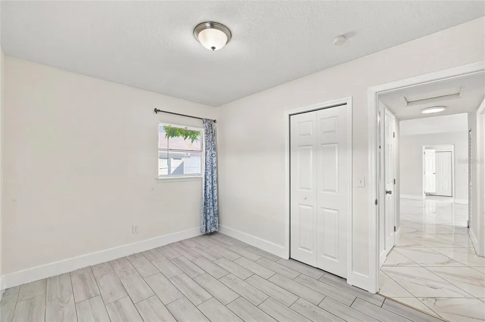 7805 WINSTON LANE Tampa, FL 33615