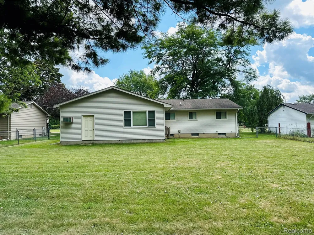 5427 Ole Banner Trail Grand Blanc Charter Township, MI 48439