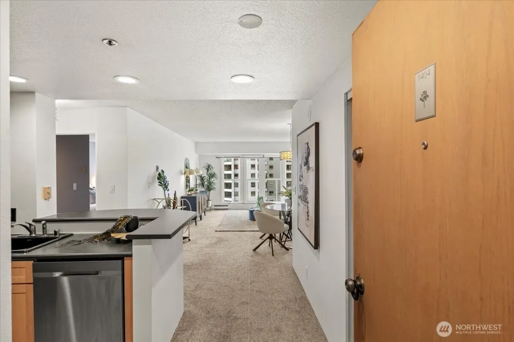 121 Vine Street #1404 Seattle, WA 98121