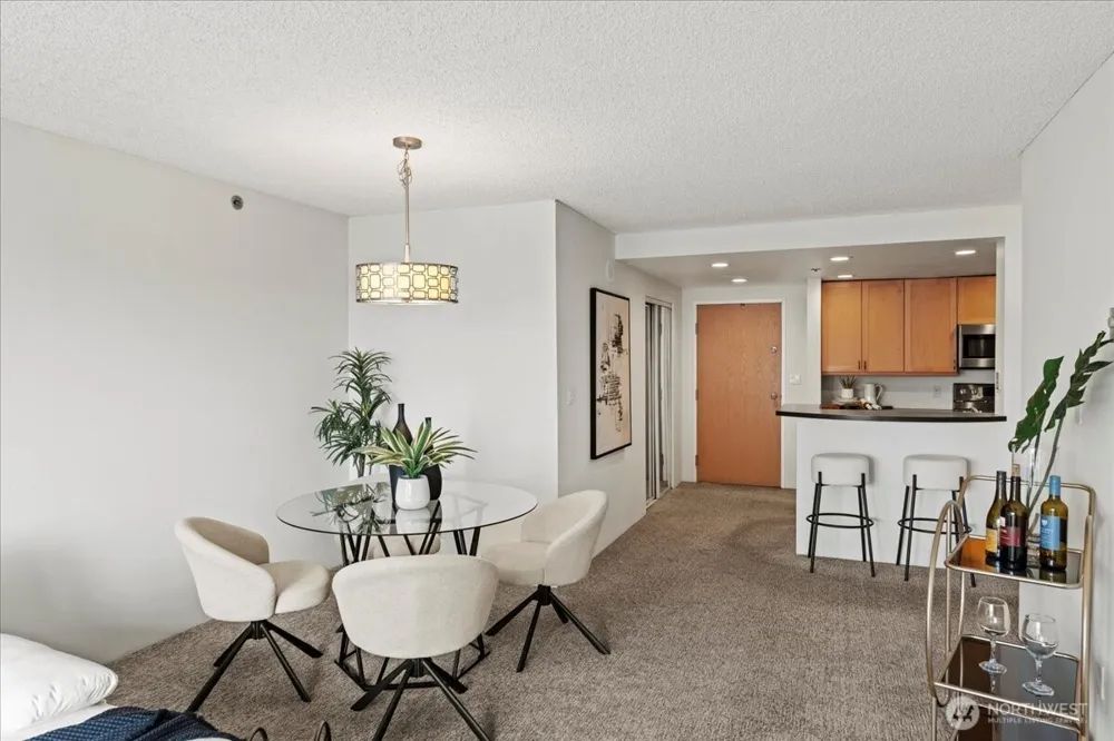 121 Vine Street #1404 Seattle, WA 98121
