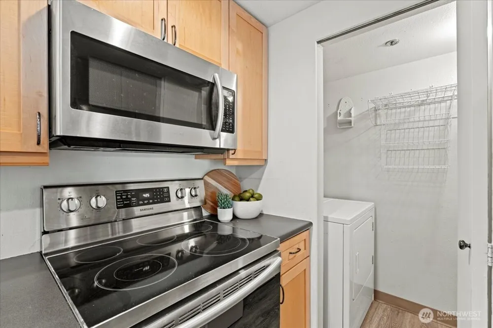 121 Vine Street #1404 Seattle, WA 98121