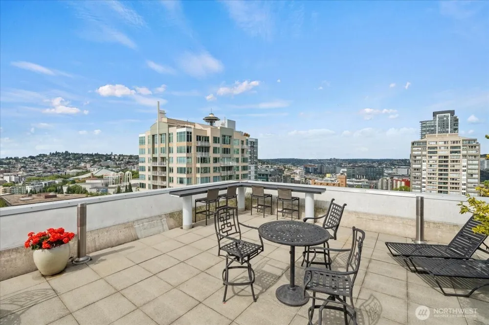 121 Vine Street #1404 Seattle, WA 98121