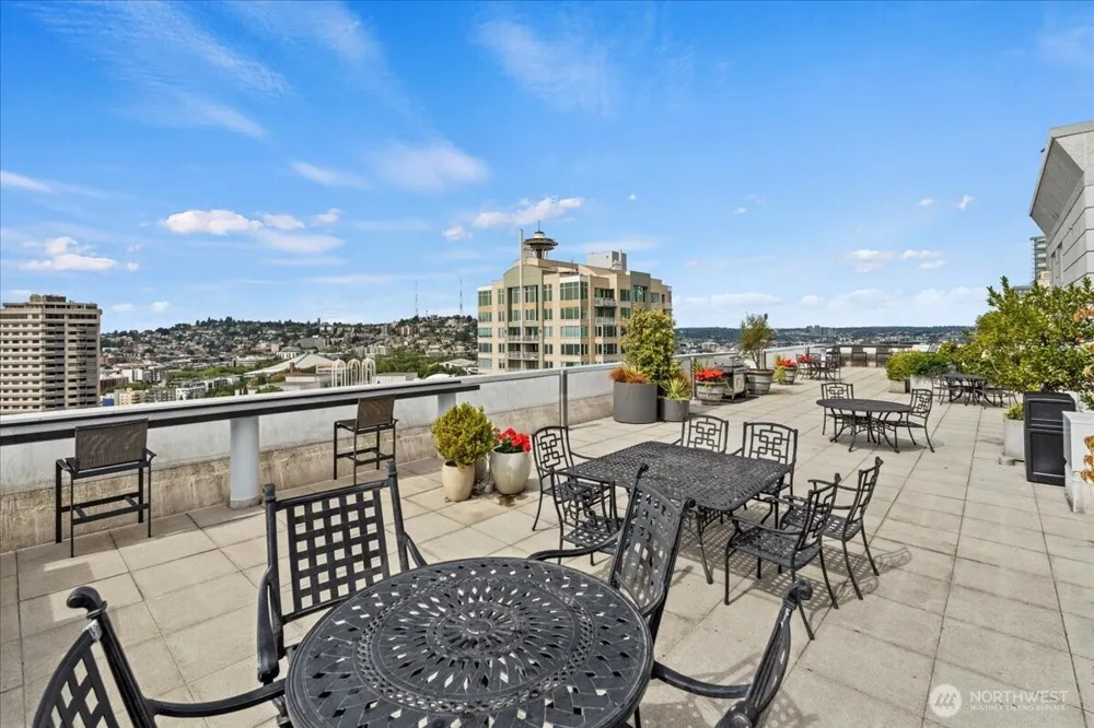 121 Vine Street #1404 Seattle, WA 98121