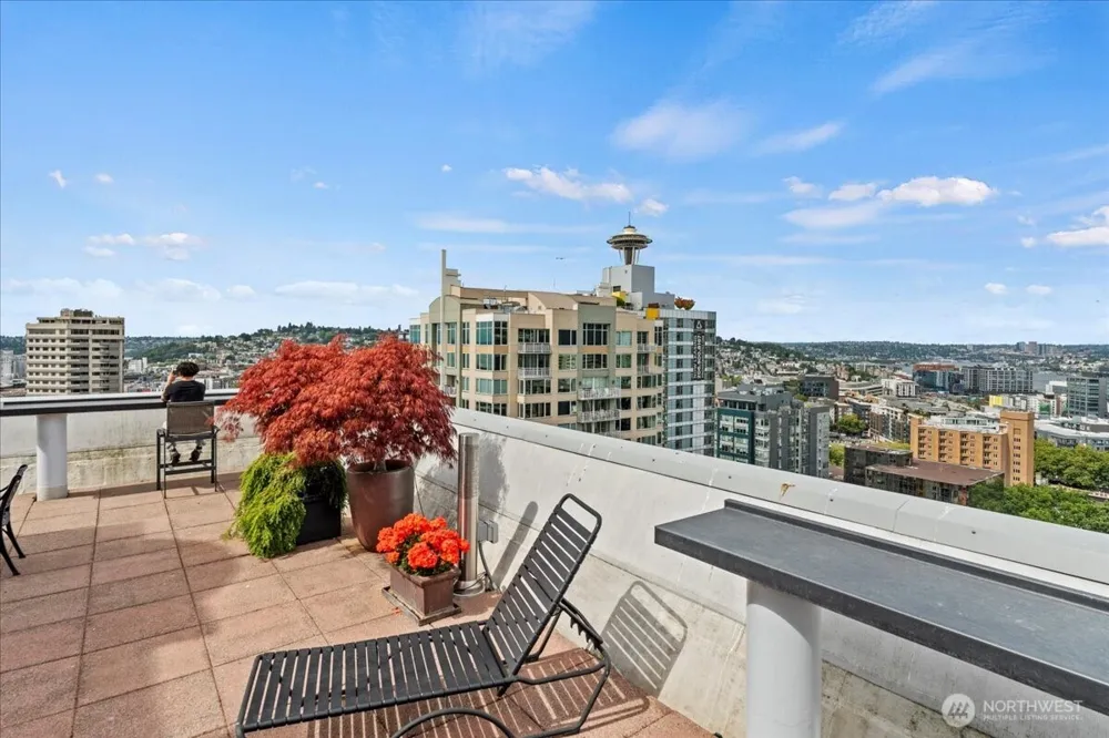 121 Vine Street #1404 Seattle, WA 98121
