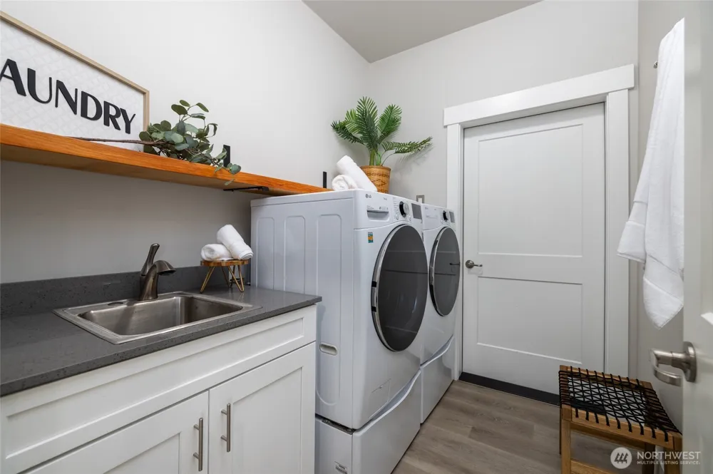 7420 Windsong Lane Sedro Woolley, WA 98284