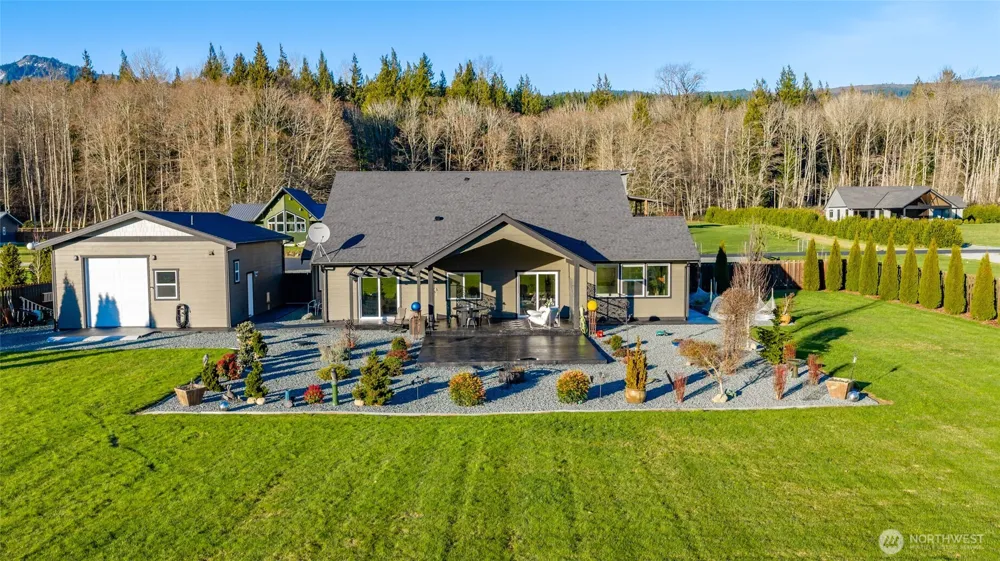 7420 Windsong Lane Sedro Woolley, WA 98284