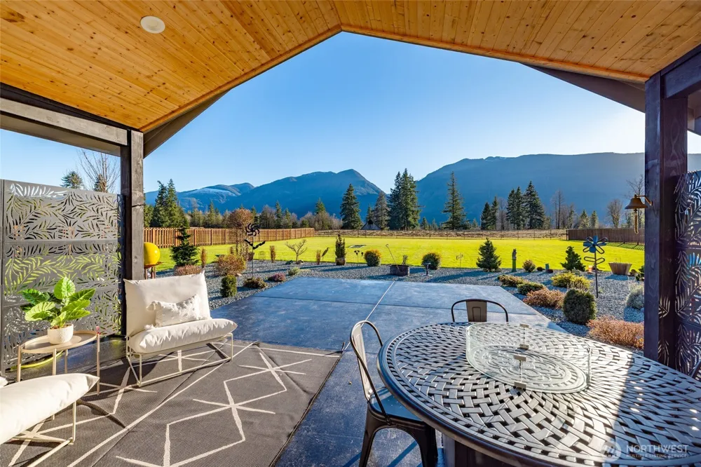 7420 Windsong Lane Sedro Woolley, WA 98284