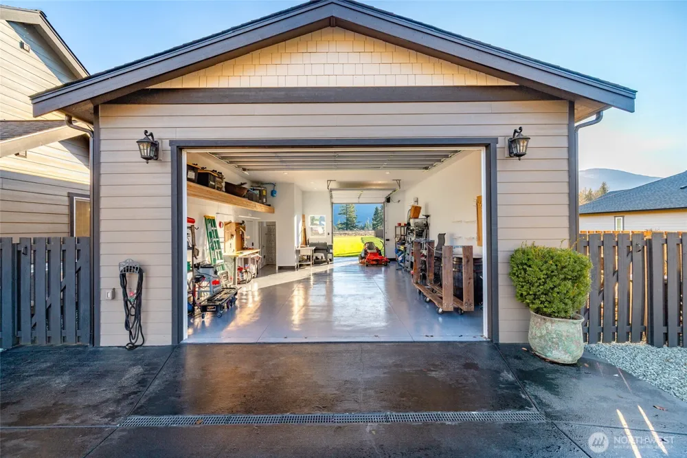 7420 Windsong Lane Sedro Woolley, WA 98284
