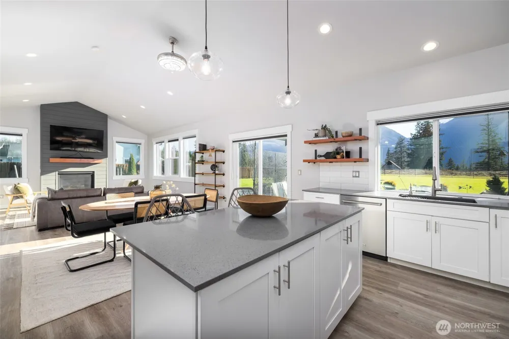 7420 Windsong Lane Sedro Woolley, WA 98284