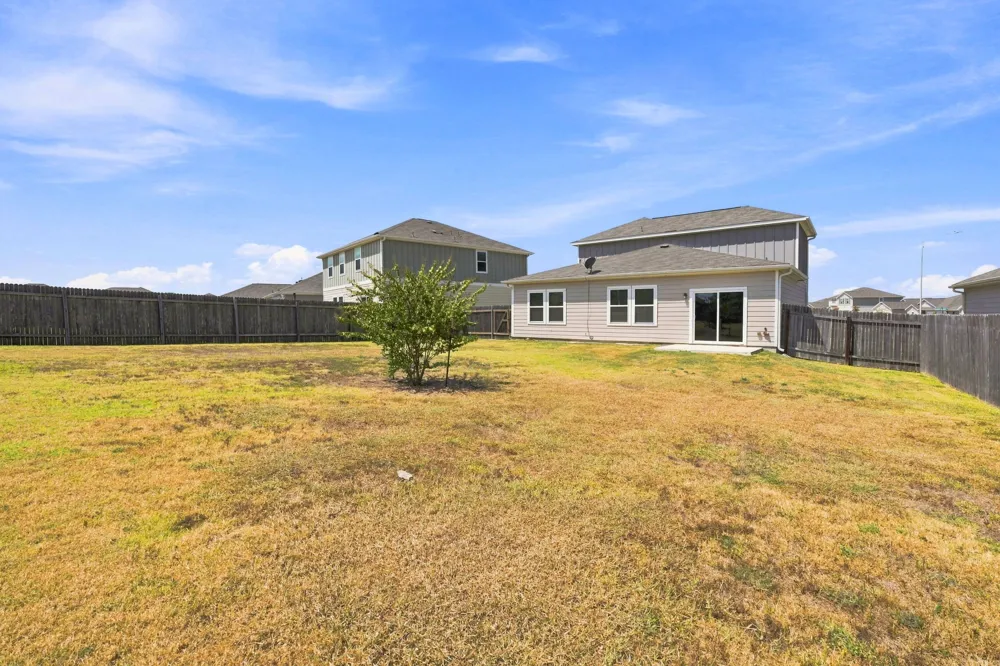 13513 Robert Wagner Bend Manor, TX 78653