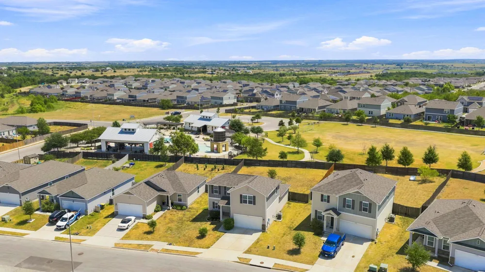 13513 Robert Wagner Bend Manor, TX 78653