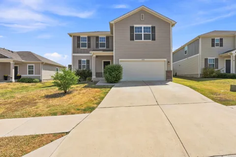 13513 Robert Wagner Bend