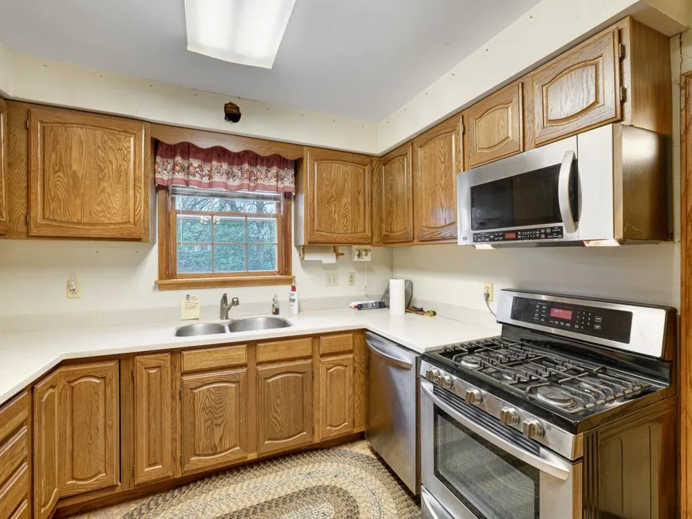 9316 W River Road Brooklyn Park, MN 55444