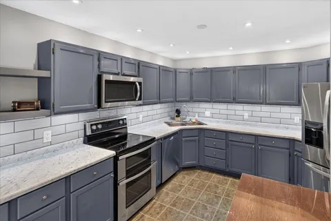 4171 3rd Street NE #201