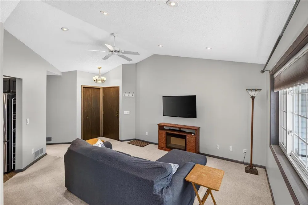 4171 3rd Street NE #201 Columbia Heights, MN 55421