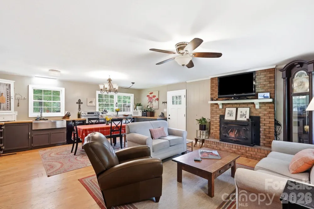 205 Airport Road Wesley Chapel, NC 28110