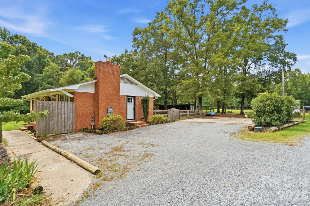 205 Airport Road Wesley Chapel, NC 28110