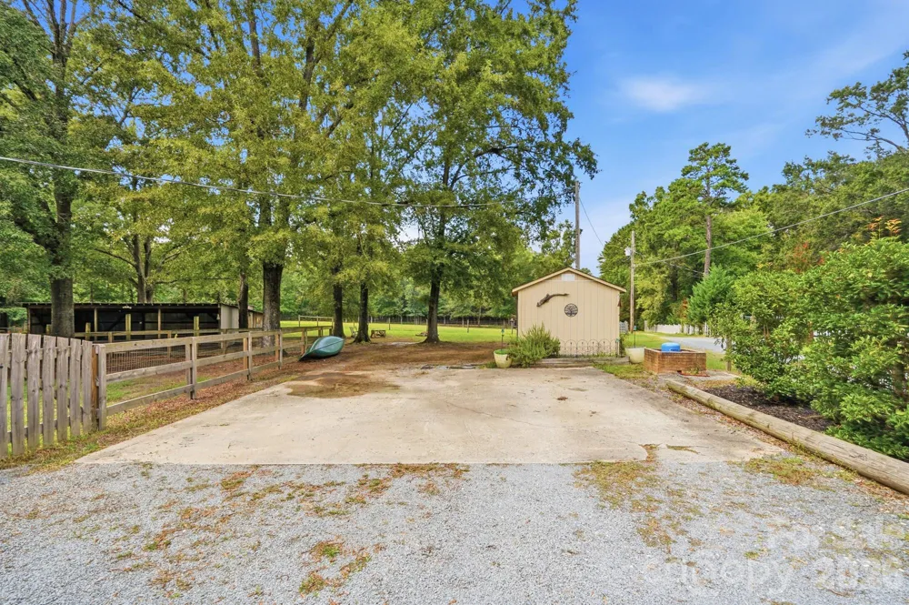 205 Airport Road Wesley Chapel, NC 28110
