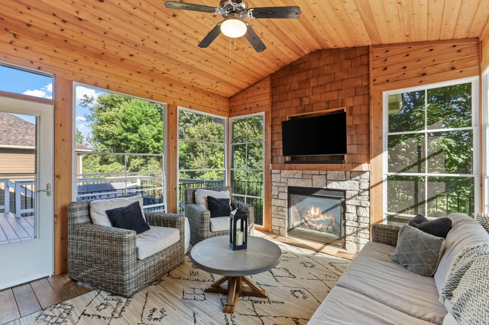 17276 62nd Avenue Maple Grove, MN 55311