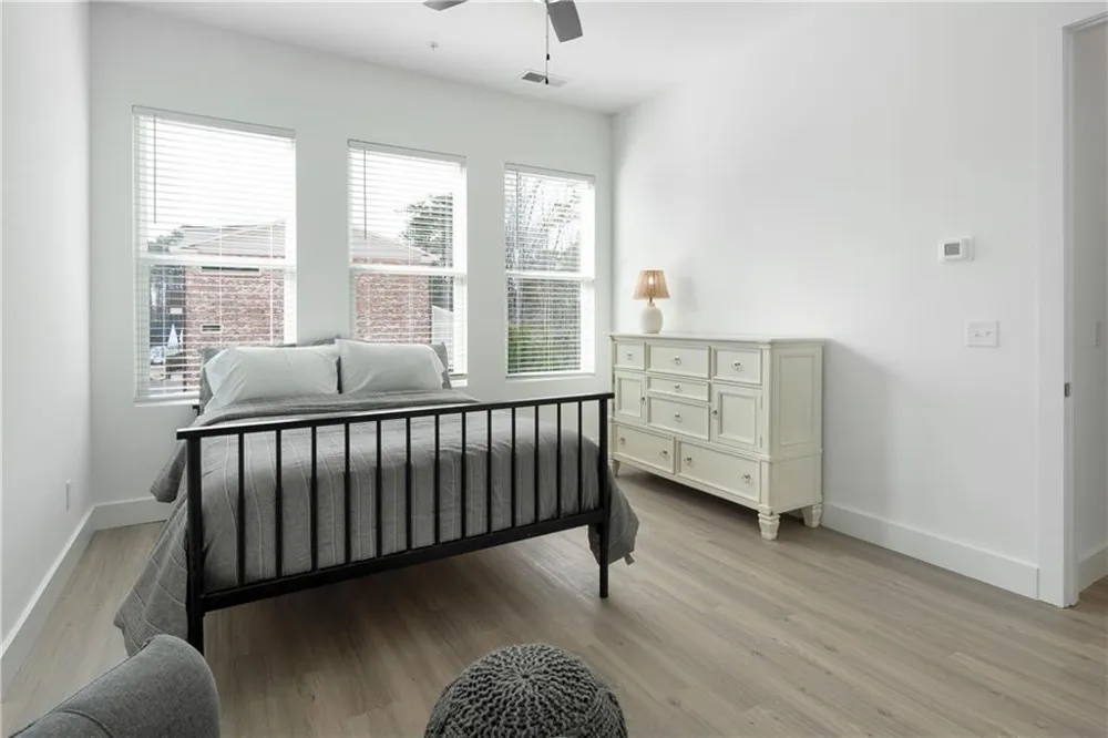 9040 Main Street #116 Woodstock, GA 30188
