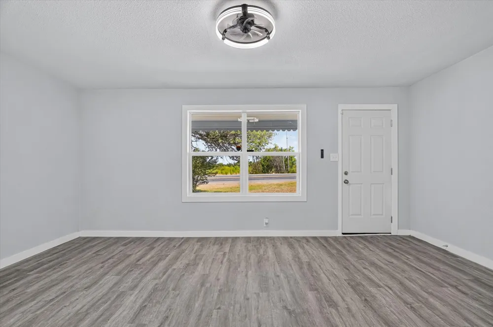 1225 W Belknap Street Jacksboro, TX 76458