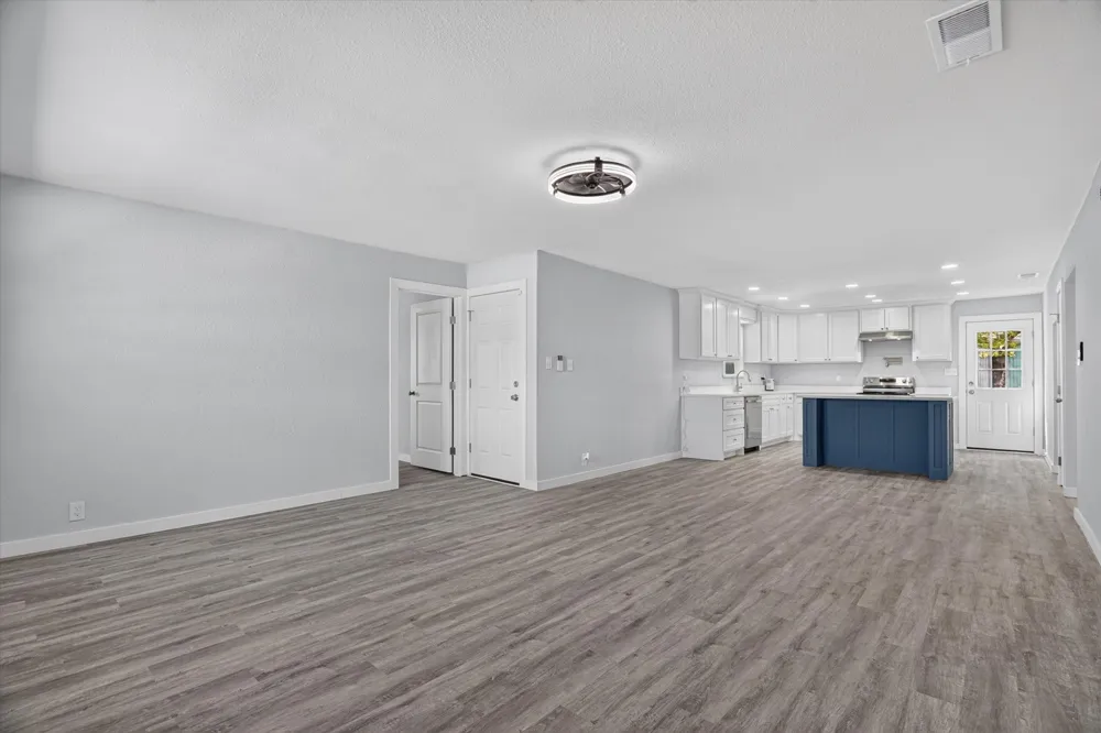 1225 W Belknap Street Jacksboro, TX 76458