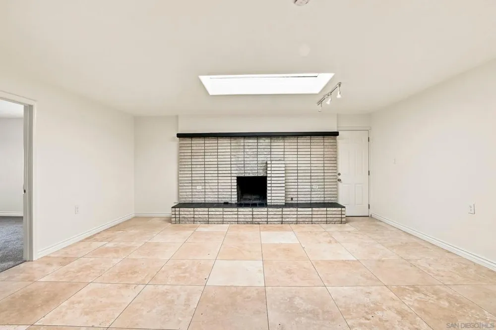4604 Isleta Ave. San Diego, CA 92117
