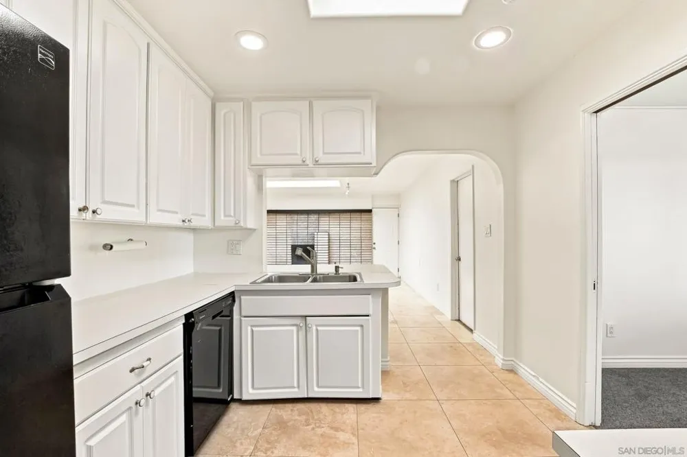 4604 Isleta Ave. San Diego, CA 92117