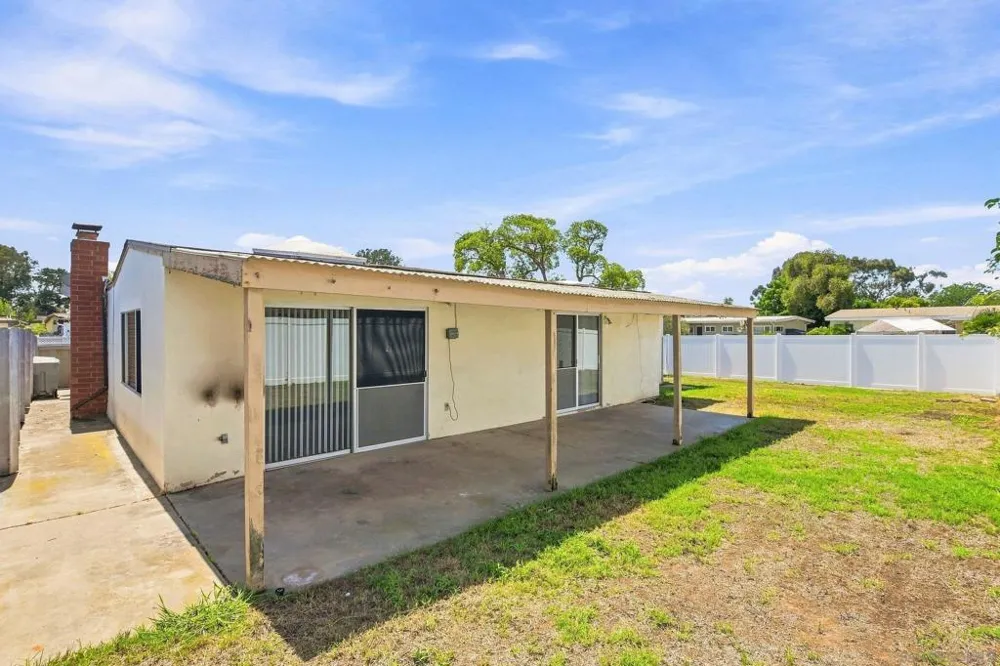 4604 Isleta Ave. San Diego, CA 92117