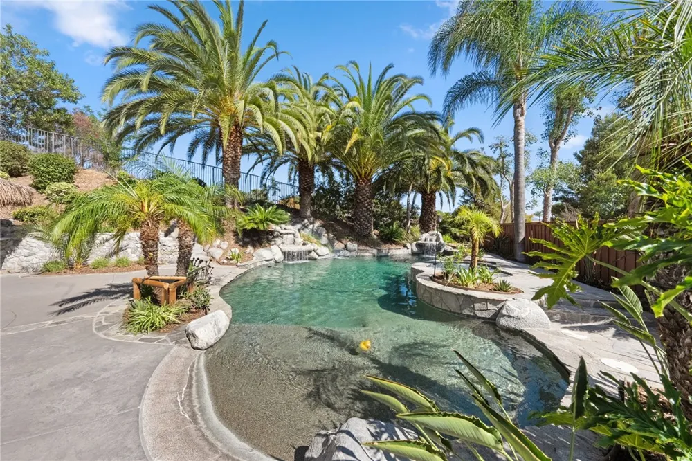 31465 Inverness Court Temecula, CA 92591