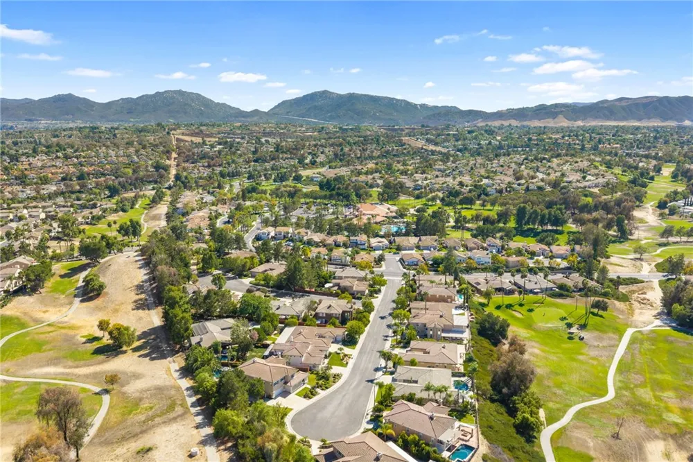 31465 Inverness Court Temecula, CA 92591