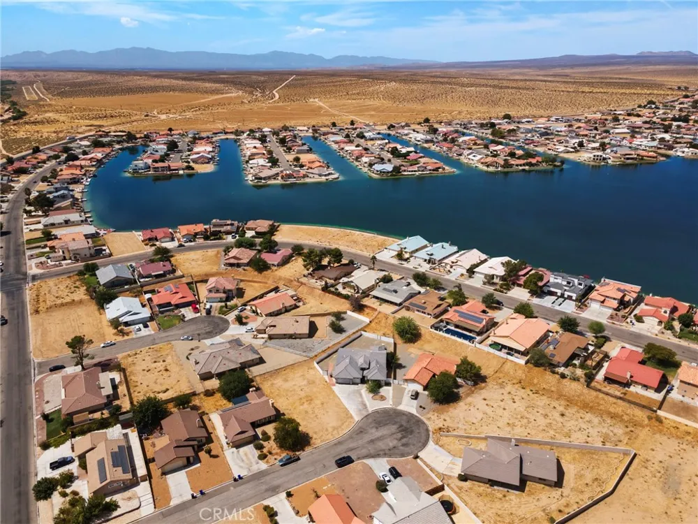 14745 Grafton Lane Helendale, CA 92342
