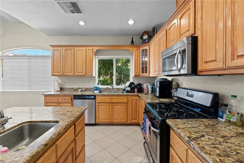 14745 Grafton Lane Helendale, CA 92342