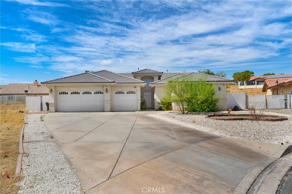 14745 Grafton Lane Helendale, CA 92342