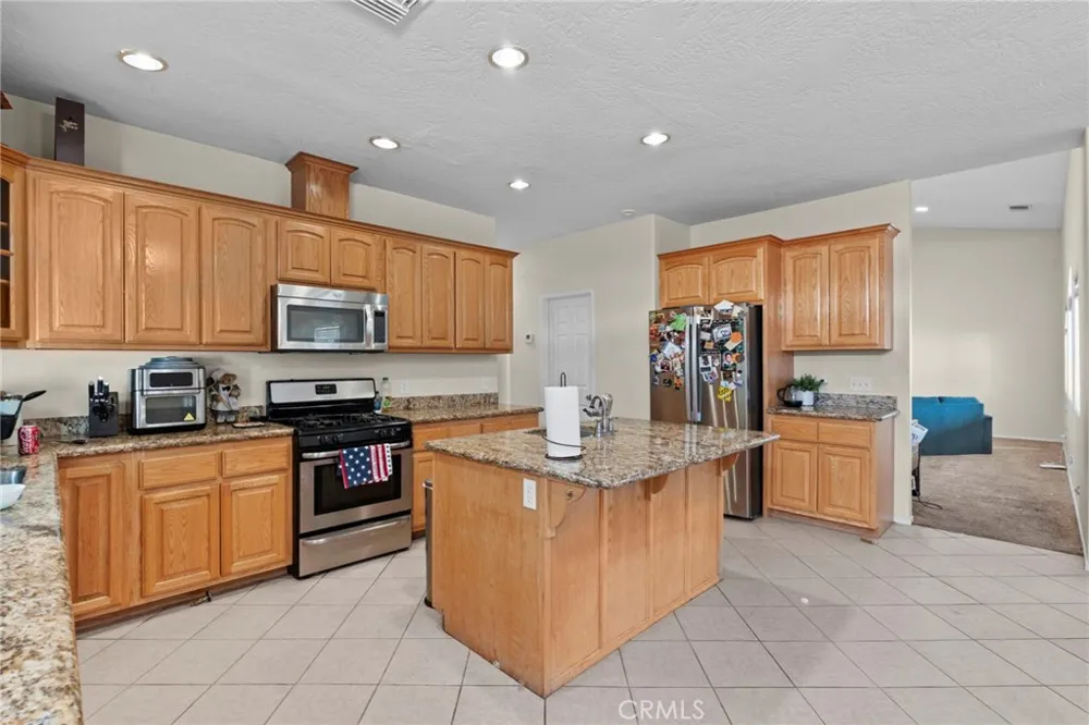 14745 Grafton Lane Helendale, CA 92342