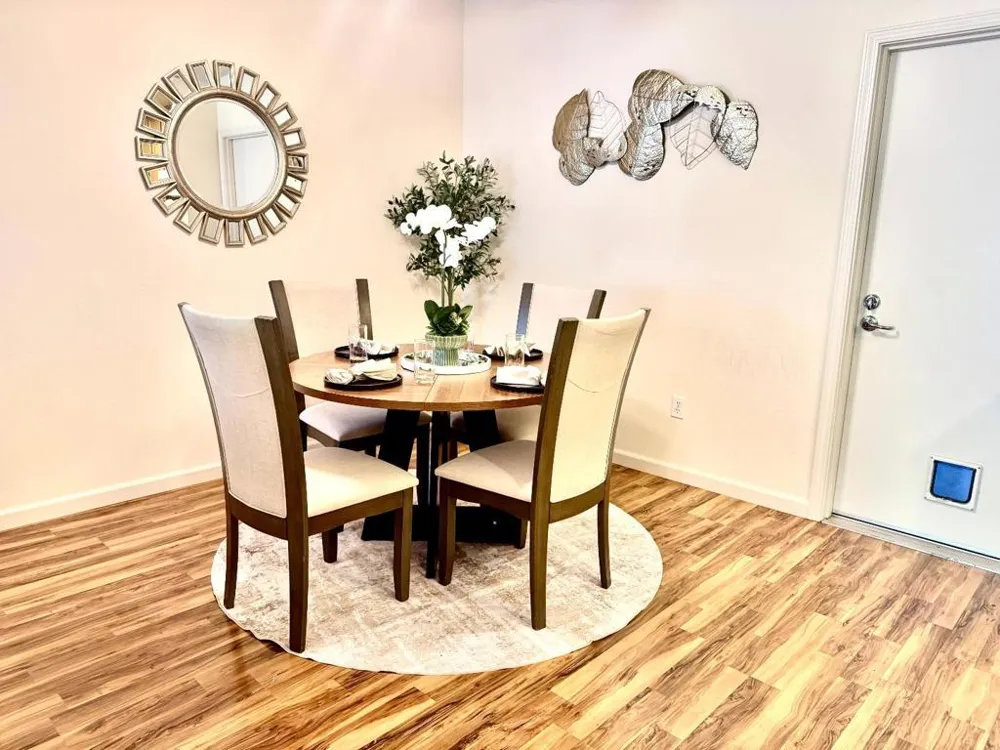 608 Arcadia Terrace #102 Sunnyvale, CA 94085