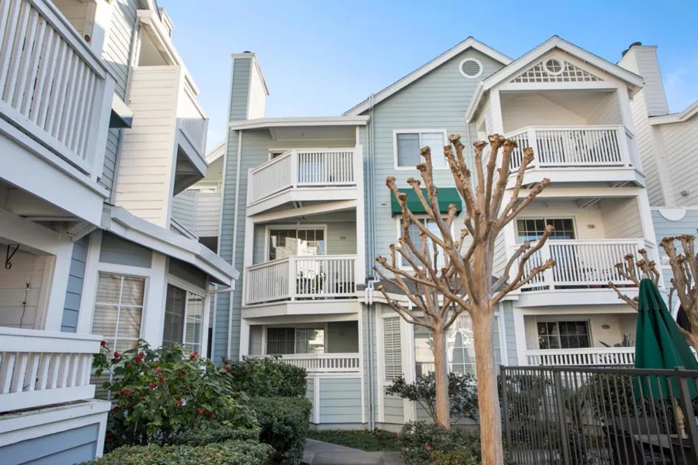 608 Arcadia Terrace #102 Sunnyvale, CA 94085