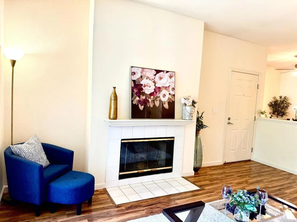 608 Arcadia Terrace #102 Sunnyvale, CA 94085