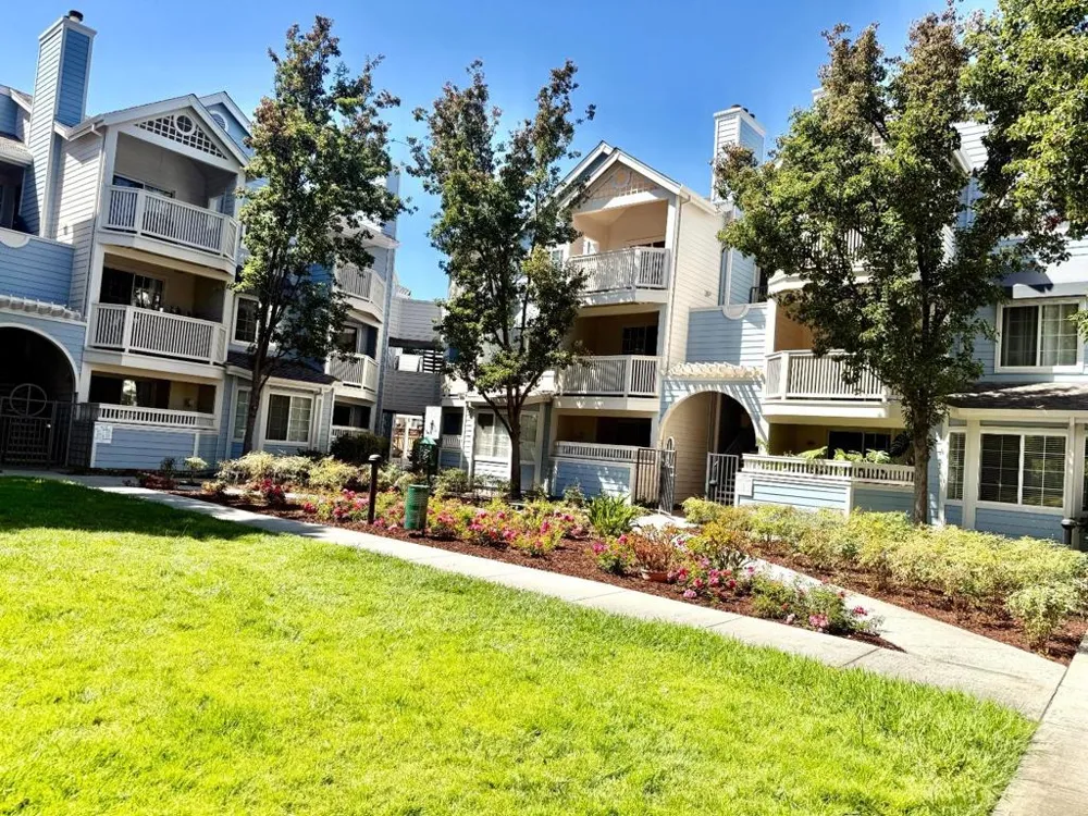 608 Arcadia Terrace #102 Sunnyvale, CA 94085