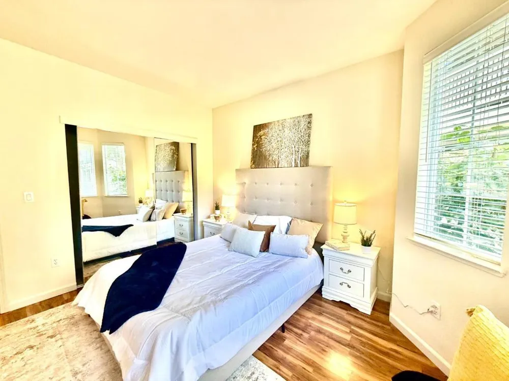 608 Arcadia Terrace #102 Sunnyvale, CA 94085