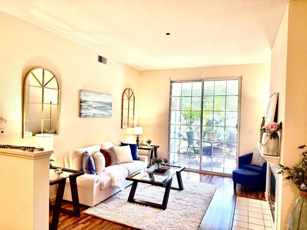 608 Arcadia Terrace #102 Sunnyvale, CA 94085