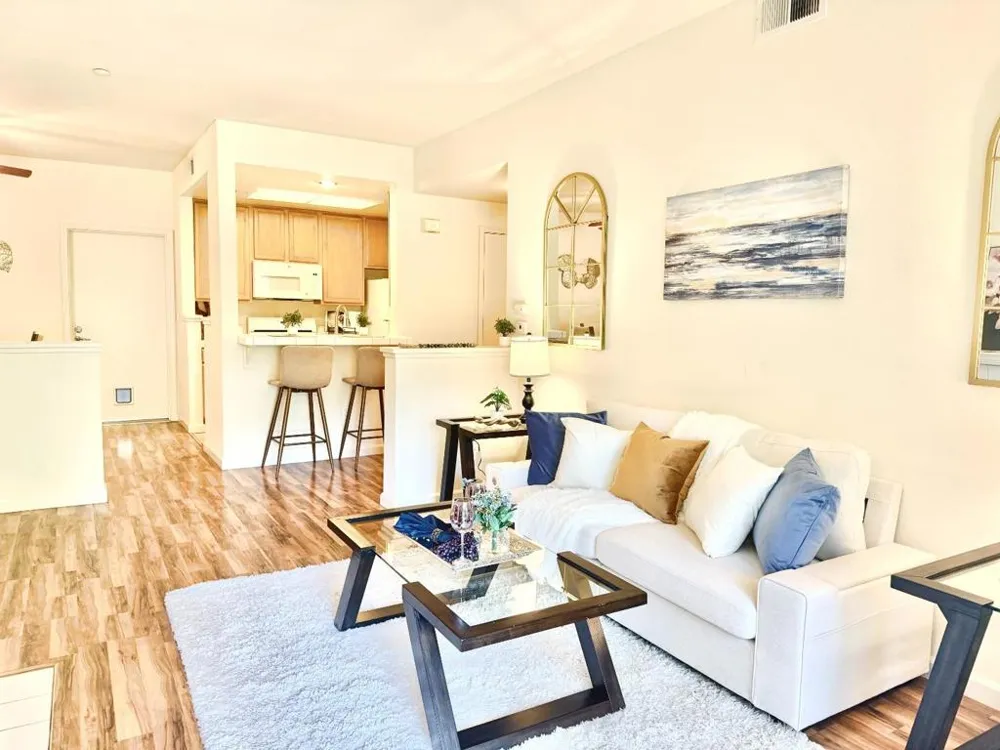 608 Arcadia Terrace #102 Sunnyvale, CA 94085